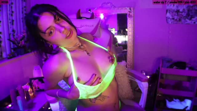Gallery image thumbnail from SeySo's myfreecams stream on, 04/05/2023, 06:08 image 10 of 20