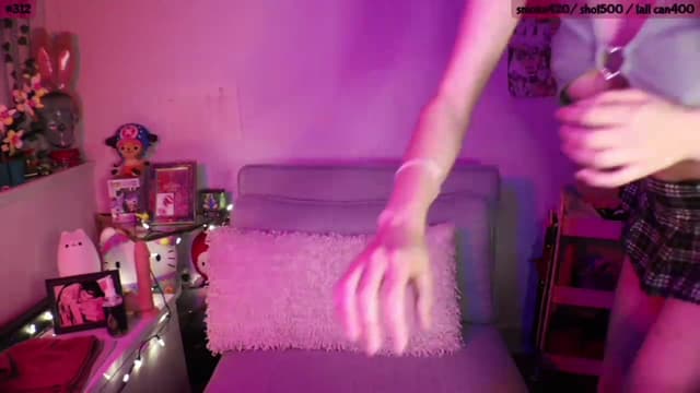Gallery image thumbnail from SeySo's myfreecams stream on, 04/29/2023, 03:39 image 14 of 20