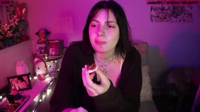 Gallery image thumbnail from SeySo's myfreecams stream on, 05/01/2023, 06:47 image 17 of 20