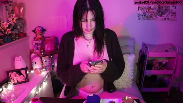 Gallery image thumbnail from SeySo's myfreecams stream on, 05/01/2023, 06:47 image 2 of 20
