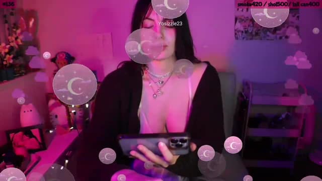 Gallery image thumbnail from SeySo's myfreecams stream on, 05/01/2023, 08:36 image 18 of 20