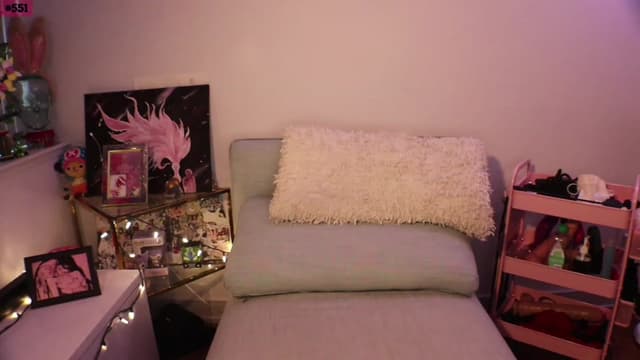 Gallery image thumbnail from SeySo's myfreecams stream on, 06/05/2023, 24:04 image 17 of 20