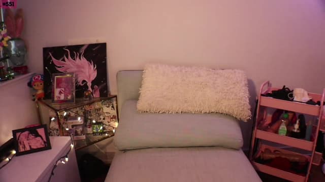 Gallery image thumbnail from SeySo's myfreecams stream on, 06/05/2023, 24:04 image 15 of 20