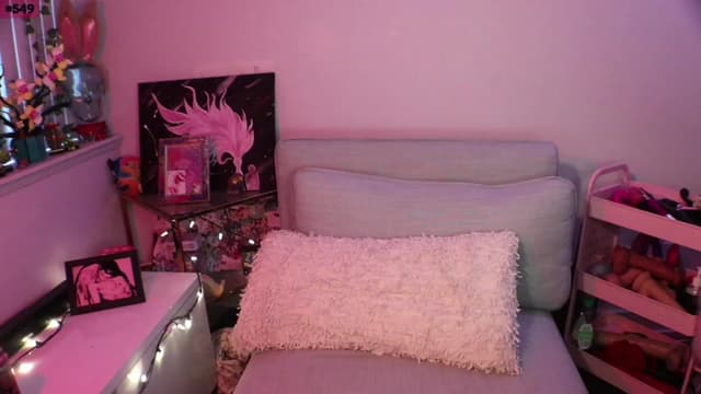 Gallery image thumbnail from SeySo's myfreecams stream on, 06/14/2023, 24:42 image 14 of 20