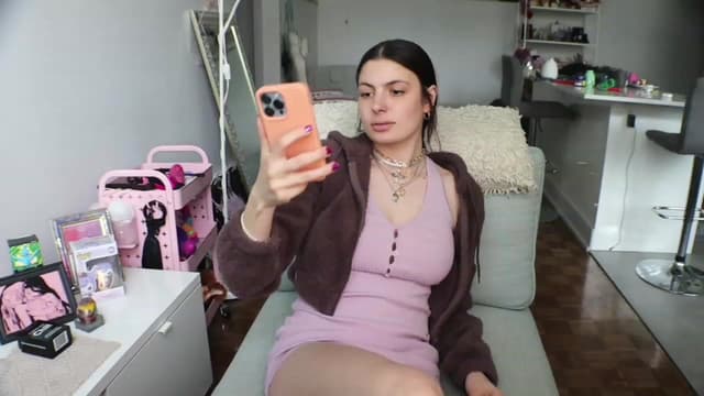 Gallery image thumbnail from SeySo's myfreecams stream on, 06/19/2023, 23:04 image 20 of 20