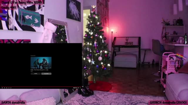 Gallery image thumbnail from Seynt's myfreecams stream on, 12/13/2023, 07:42 image 7 of 20