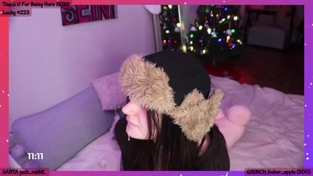Gallery image thumbnail from Seynt's myfreecams stream on, 12/22/2023, 09:47 image 11 of 20