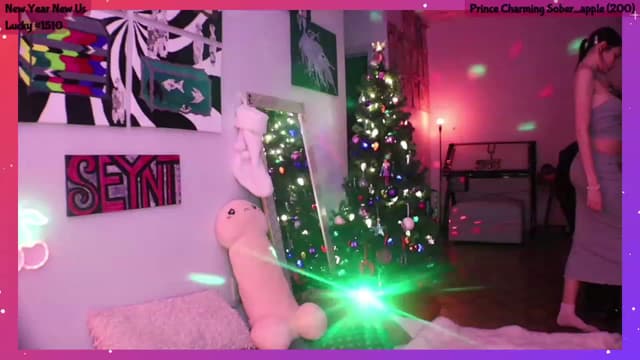 Gallery image thumbnail from Seynt's myfreecams stream on, 01/03/2024, 02:36 image 10 of 20