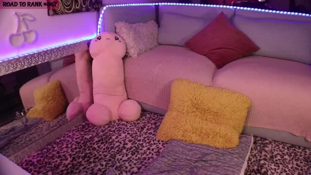 Gallery image thumbnail from Seynt's myfreecams stream on, 04/16/2024, 02:26 image 18 of 20
