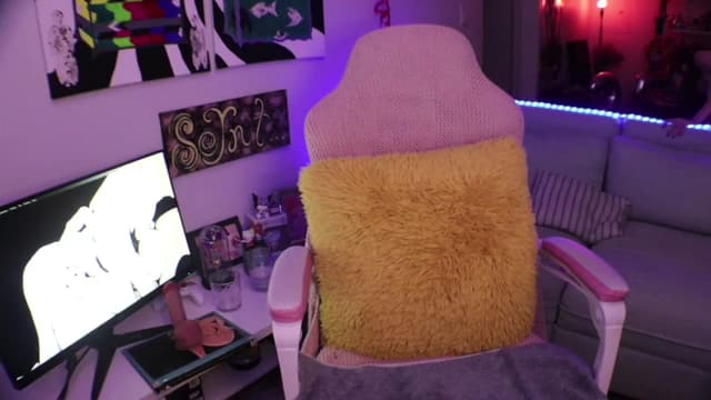 Gallery image thumbnail from Seynt's myfreecams stream on, 07/10/2024, 03:21 image 15 of 20