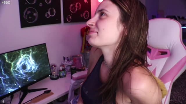 Gallery image thumbnail from Seynt's myfreecams stream on, 08/05/2024, 06:57 image 1 of 20