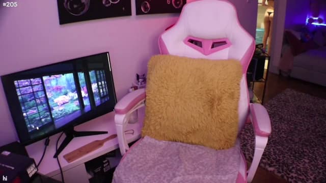 Gallery image thumbnail from Seynt's myfreecams stream on, 08/25/2024, 02:35 image 11 of 20