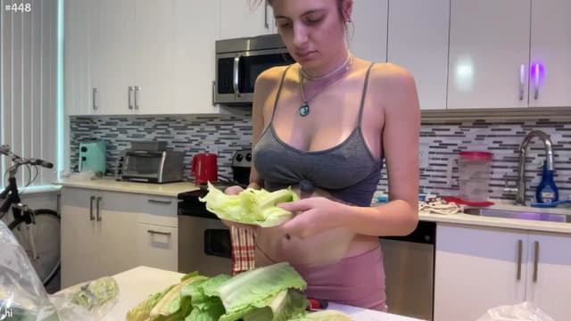 Gallery image thumbnail from Seynt's myfreecams stream on, 09/09/2024, 20:45 image 16 of 20