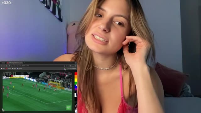 Gallery image thumbnail from Seynt's myfreecams stream on, 09/19/2024, 21:46 image 5 of 20