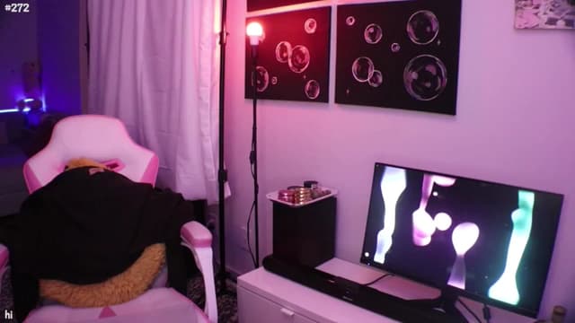 Gallery image thumbnail from Seynt's myfreecams stream on, 09/24/2024, 05:16 image 14 of 20