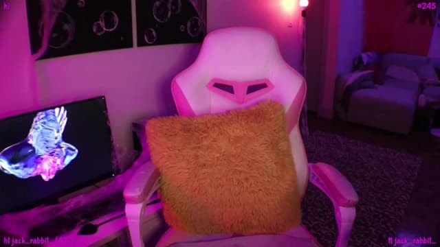 Gallery image thumbnail from Seynt's myfreecams stream on, 10/17/2024, 04:19 image 8 of 20