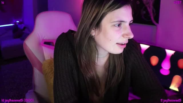 Gallery image thumbnail from Seynt's myfreecams stream on, 10/24/2024, 03:53 image 16 of 20