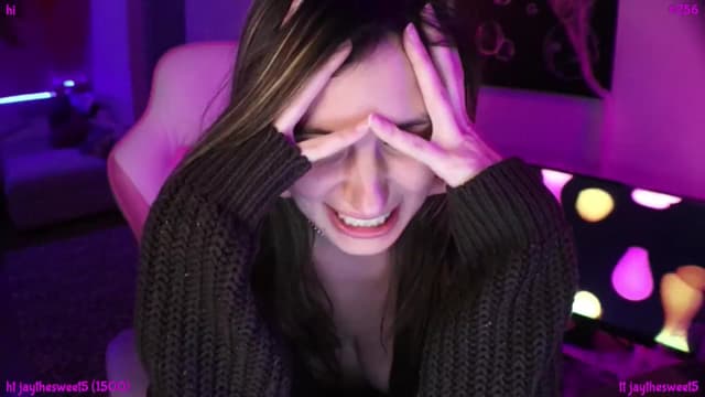 Gallery image thumbnail from Seynt's myfreecams stream on, 10/24/2024, 03:53 image 15 of 20