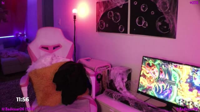 Gallery image thumbnail from Seynt's myfreecams stream on, 10/29/2024, 06:25 image 15 of 20
