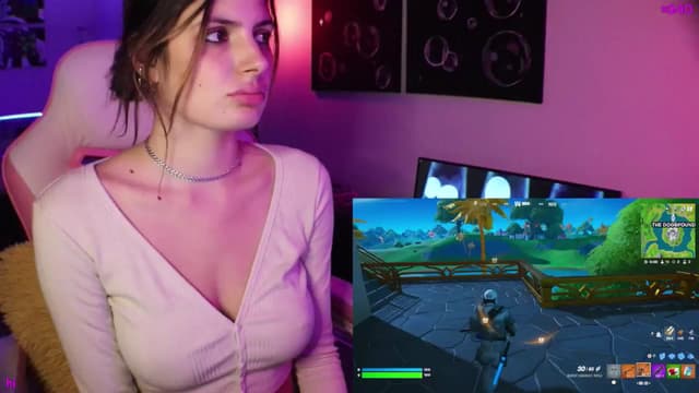 Gallery image thumbnail from Seynt's myfreecams stream on, 11/12/2024, 04:52 image 5 of 20