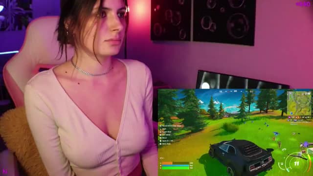 Gallery image thumbnail from Seynt's myfreecams stream on, 11/12/2024, 04:52 image 8 of 20