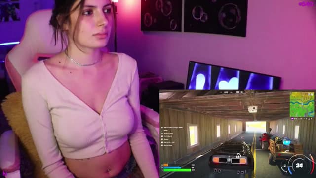 Gallery image thumbnail from Seynt's myfreecams stream on, 11/12/2024, 04:52 image 2 of 20