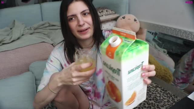 Gallery image thumbnail from Seynt's myfreecams stream on, 03/02/2025, 20:42 image 2 of 20