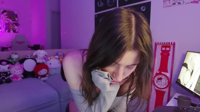 Gallery image thumbnail from Seynt's myfreecams stream on, 04/17/2025, 05:55 image 10 of 20