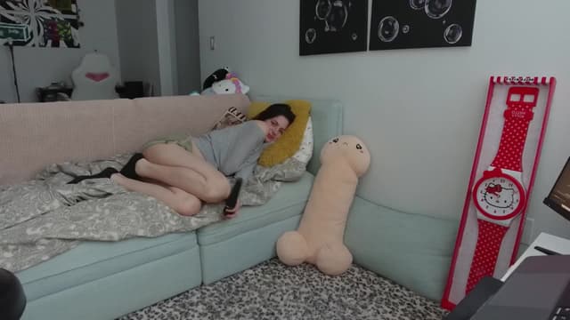 Gallery image thumbnail from Seynt's myfreecams stream on, 04/18/2025, 21:06 image 2 of 20