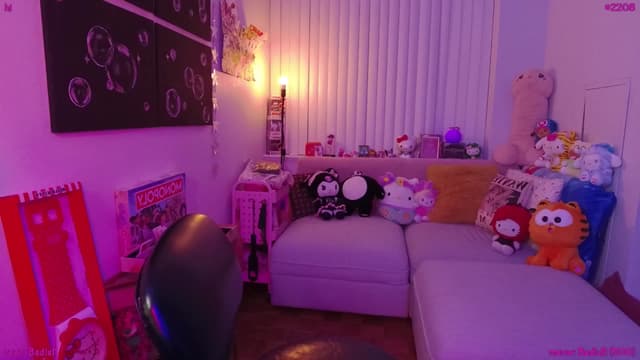 Gallery image thumbnail from Seynt's myfreecams stream on, 06/04/2025, 06:00 image 2 of 20