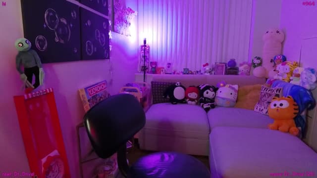 Gallery image thumbnail from Seynt's myfreecams stream on, 06/08/2025, 05:24 image 15 of 20