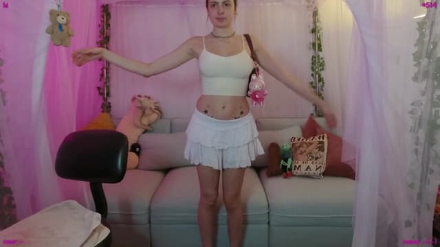Gallery image thumbnail from Seynt's myfreecams stream on, 07/29/2025, 22:23 image 2 of 20