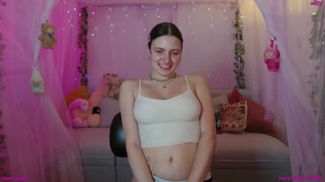 Gallery image thumbnail from Seynt's myfreecams stream on, 07/30/2025, 24:37 image 6 of 20