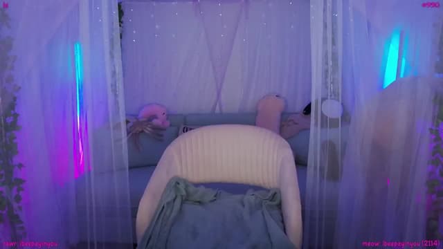 Gallery image thumbnail from Seynt's myfreecams stream on, 08/21/2025, 05:50 image 7 of 20