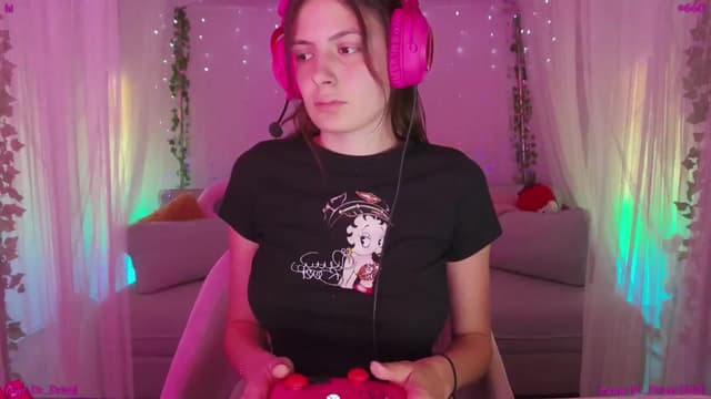 Gallery image thumbnail from Seynt's myfreecams stream on, 09/09/2025, 03:15 image 9 of 20