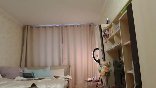 Gallery image thumbnail from SftMe's myfreecams stream on, 02/07/2023, 05:40 image 15 of 20
