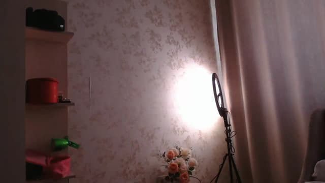 Gallery image thumbnail from SftMe's myfreecams stream on, 04/08/2023, 09:15 image 6 of 20