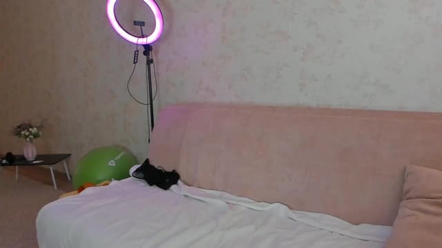 Gallery image thumbnail from SftMe's myfreecams stream on, 04/30/2025, 08:22 image 8 of 20