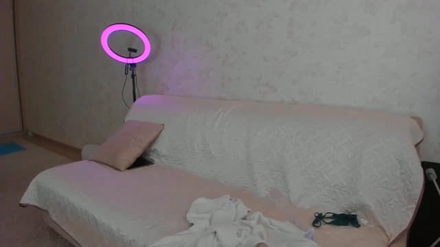 Gallery image thumbnail from SftMe's myfreecams stream on, 06/18/2025, 07:13 image 18 of 20