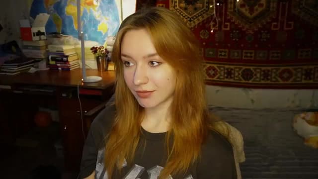 Gallery image thumbnail from Sia_A's myfreecams stream on, 04/11/2025, 11:45 image 6 of 20