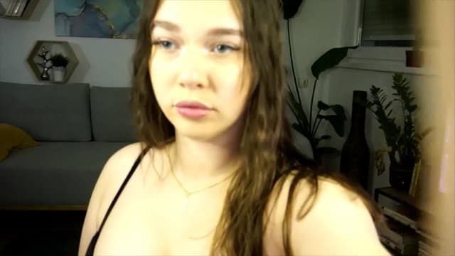 Gallery image thumbnail from Sisii's myfreecams stream on, 04/26/2026, 18:29 image 18 of 20