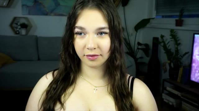 Gallery image thumbnail from Sisii's myfreecams stream on, 04/26/2026, 18:29 image 14 of 20
