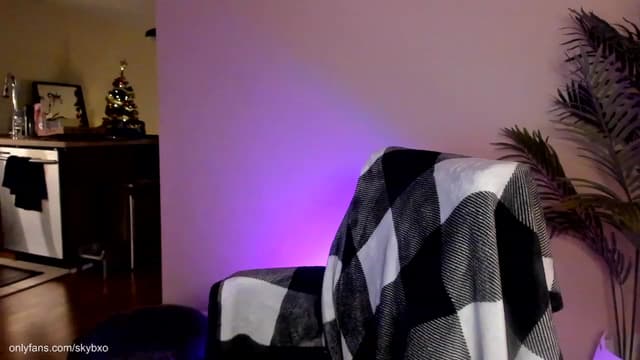 Gallery image thumbnail from SkyB_'s myfreecams stream on, 01/17/2023, 05:14 image 3 of 20