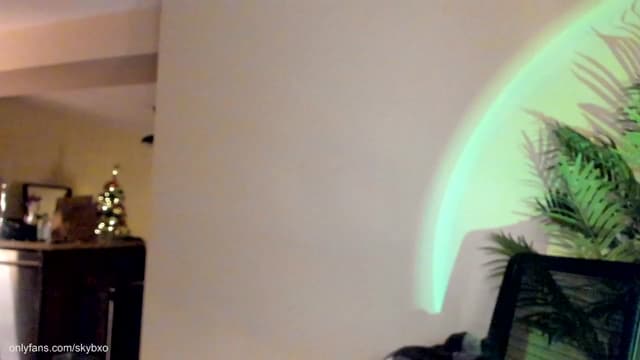 Gallery image thumbnail from SkyB_'s myfreecams stream on, 01/21/2023, 06:54 image 5 of 20