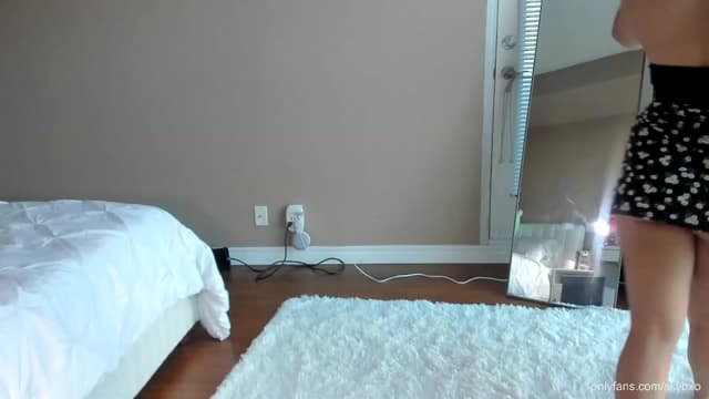 Gallery image thumbnail from SkyB_'s myfreecams stream on, 02/11/2023, 23:24 image 12 of 20
