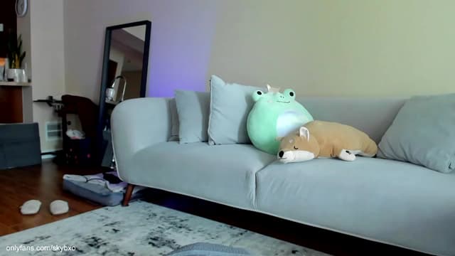 Gallery image thumbnail from SkyB_'s myfreecams stream on, 03/13/2023, 19:31 image 1 of 20