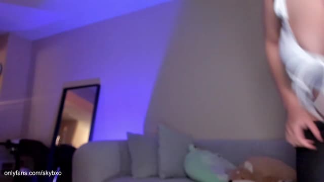 Gallery image thumbnail from SkyB_'s myfreecams stream on, 03/14/2023, 01:35 image 3 of 20