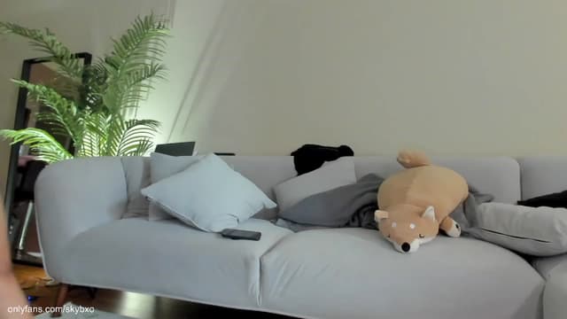 Gallery image thumbnail from SkyB_'s myfreecams stream on, 03/17/2023, 21:11 image 11 of 20