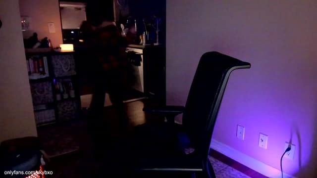 Gallery image thumbnail from SkyB_'s myfreecams stream on, 03/28/2023, 03:57 image 13 of 20