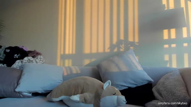 Gallery image thumbnail from SkyB_'s myfreecams stream on, 05/11/2023, 24:46 image 16 of 20